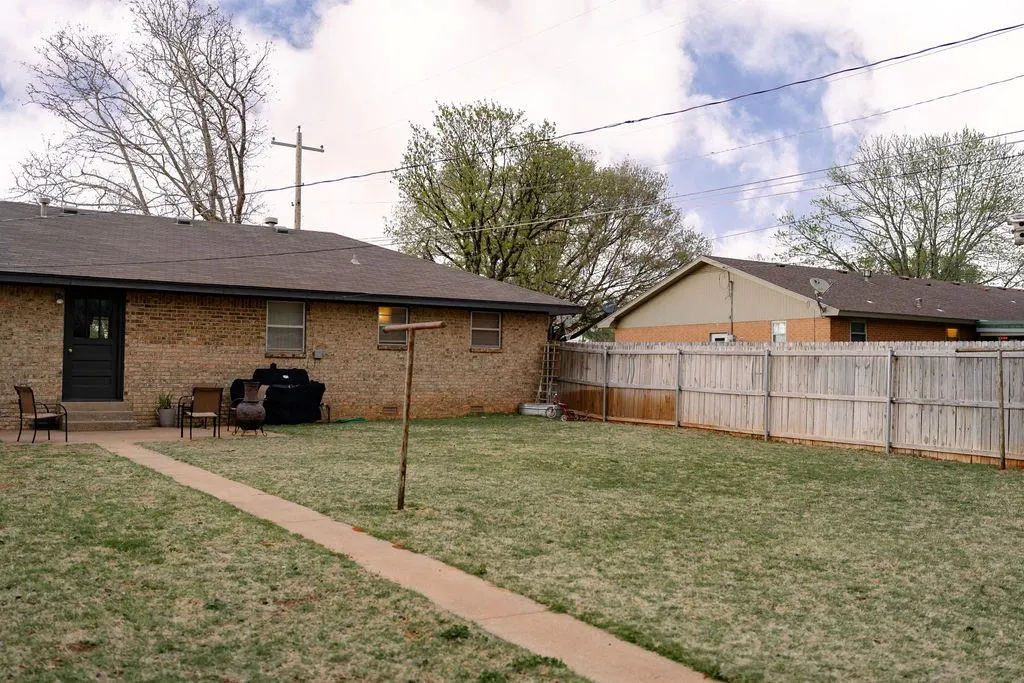 Photo 30 — 102 Ramsey Place, Elk City, OK 73644