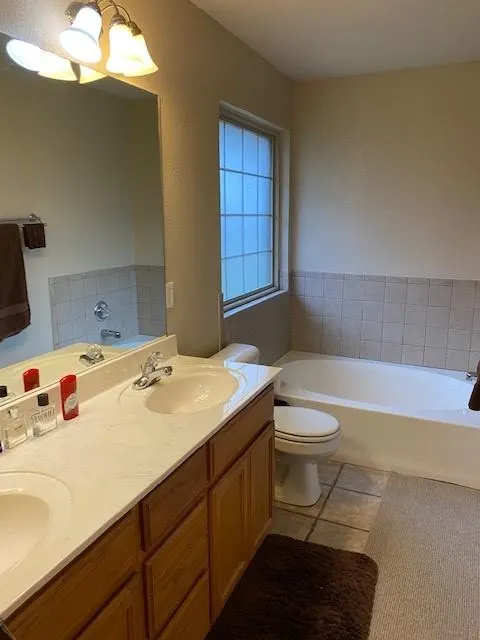 Photo 11 — 4217 Manhattan Drive, Moore, OK 73160