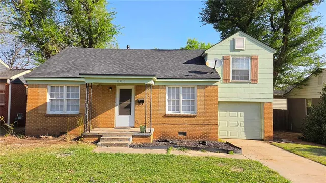 Front exterior — 605 NW 50th Street, Oklahoma City, OK 73118