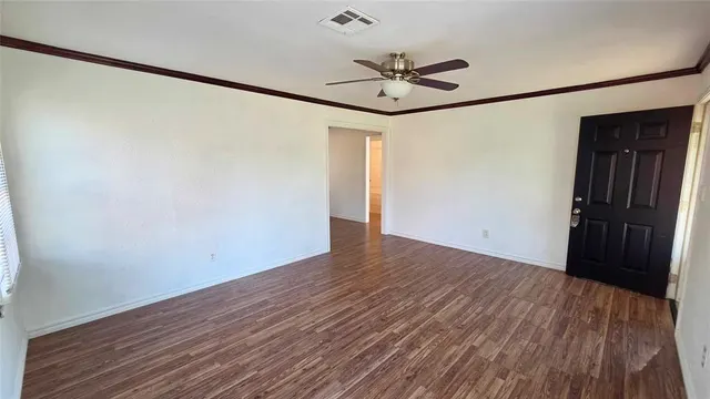 Photo 4 — 605 NW 50th Street, Oklahoma City, OK 73118