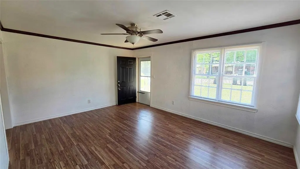 Photo 5 — 605 NW 50th Street, Oklahoma City, OK 73118