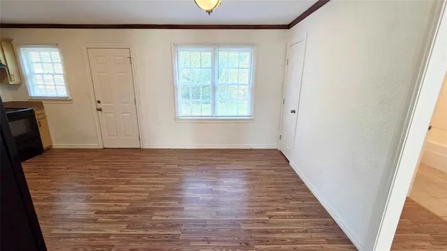 Photo 7 — 605 NW 50th Street, Oklahoma City, OK 73118