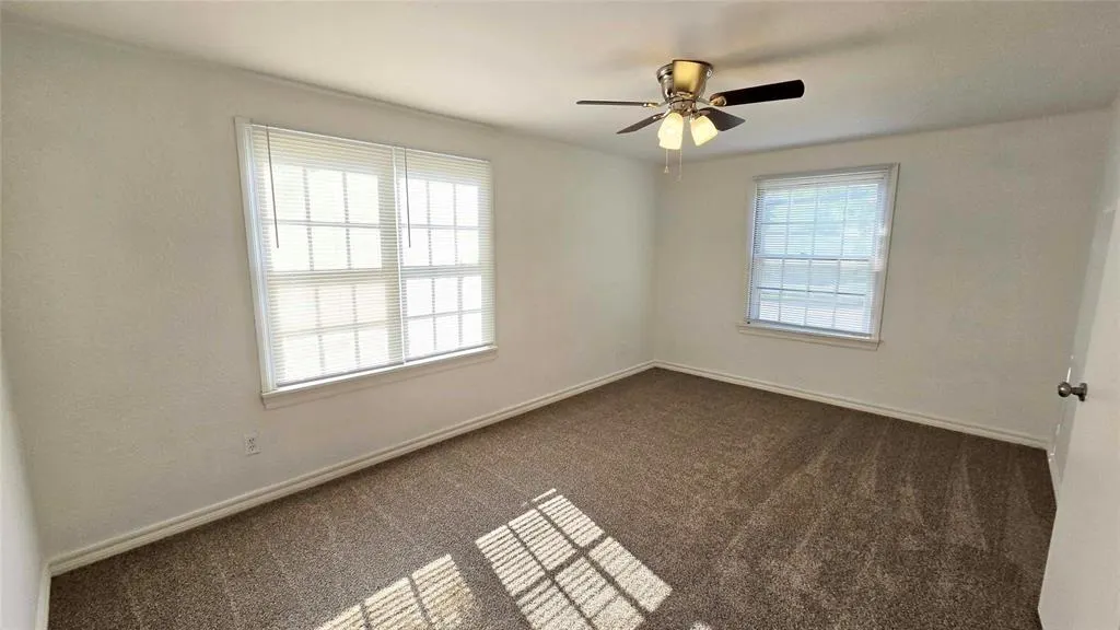 Photo 17 — 605 NW 50th Street, Oklahoma City, OK 73118