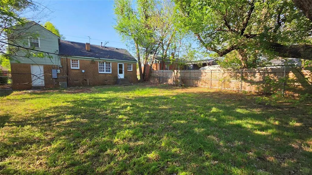 Photo 24 — 605 NW 50th Street, Oklahoma City, OK 73118