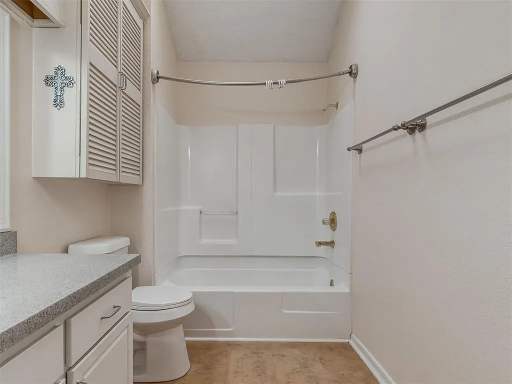 Photo 26 — 3719 River Oaks Drive, Norman, OK 73072