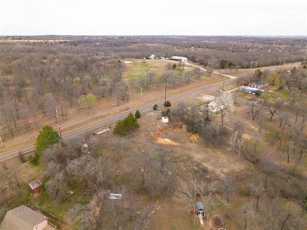 Photo 9 — 4921 NE 120th Avenue, Norman, OK 73026