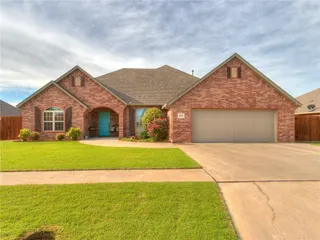 Sold home at 2200 E Ez Go Drive