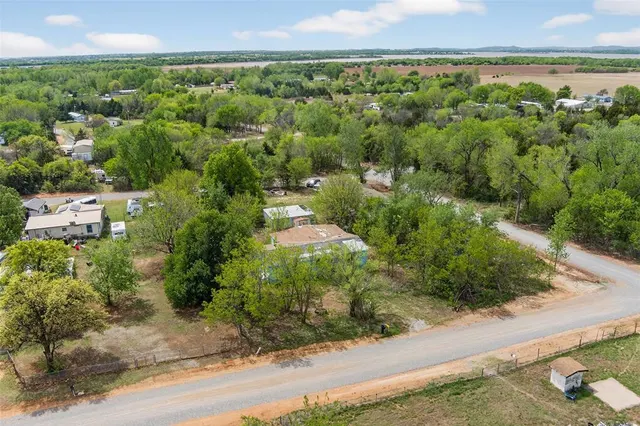 Photo 5 — 175 Whippoorwill street Street, Apache, OK 73006