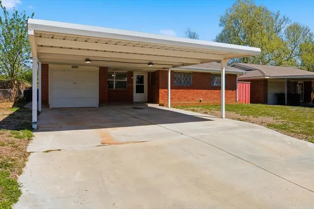 Photo 3 — 4809 S Park Vista Drive, Del City, OK 73115