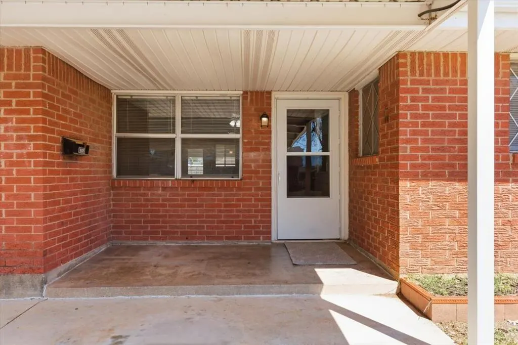 Photo 4 — 4809 S Park Vista Drive, Del City, OK 73115