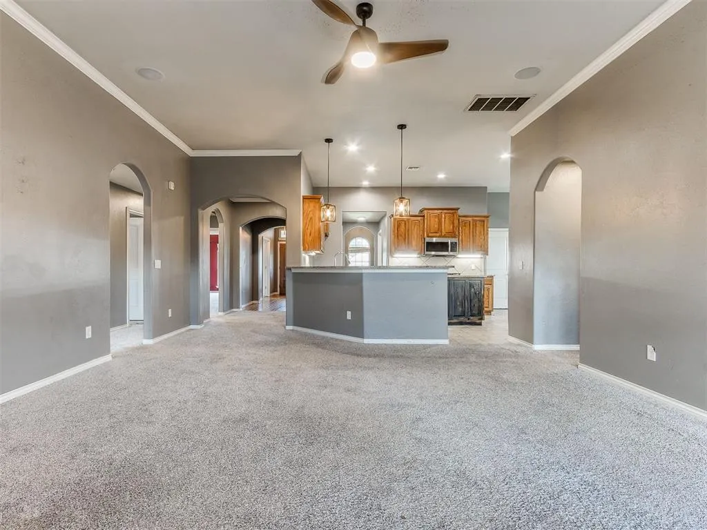 Photo 8 — 9108 NW 86th Court, Yukon, OK 73099