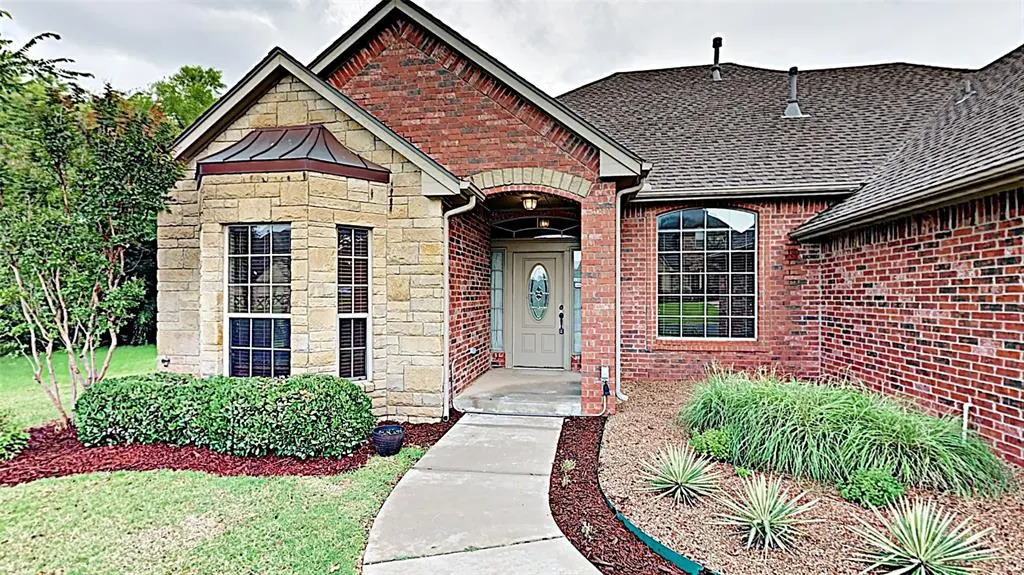 Photo 2 — 1725 NW 185th Street, Edmond, OK 73012