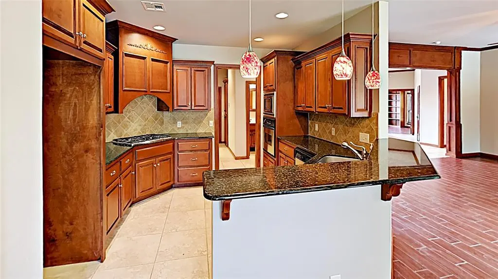 Photo 9 — 1725 NW 185th Street, Edmond, OK 73012