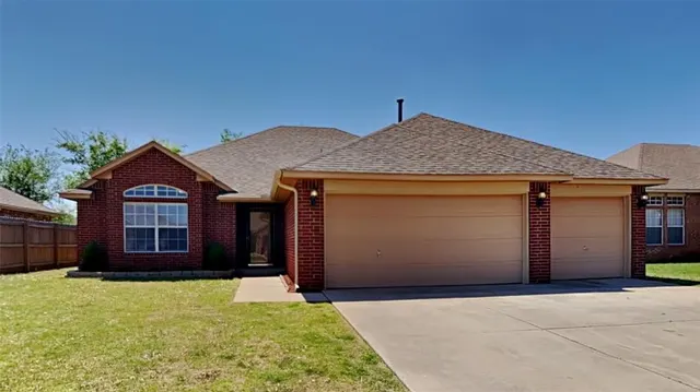 Front exterior — 2212 NW 157th Terrace, Edmond, OK 73013