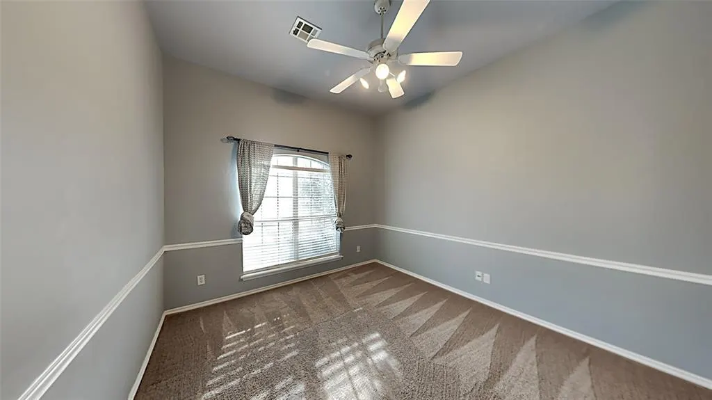 Photo 8 — 17309 Platinum Lane, Edmond, OK 73012