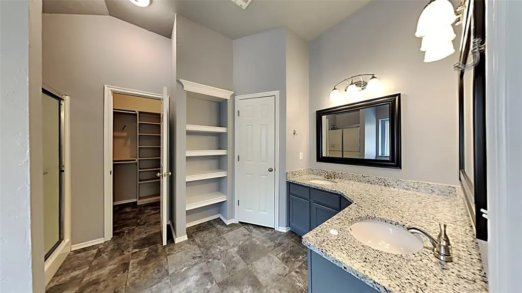 Photo 13 — 17309 Platinum Lane, Edmond, OK 73012