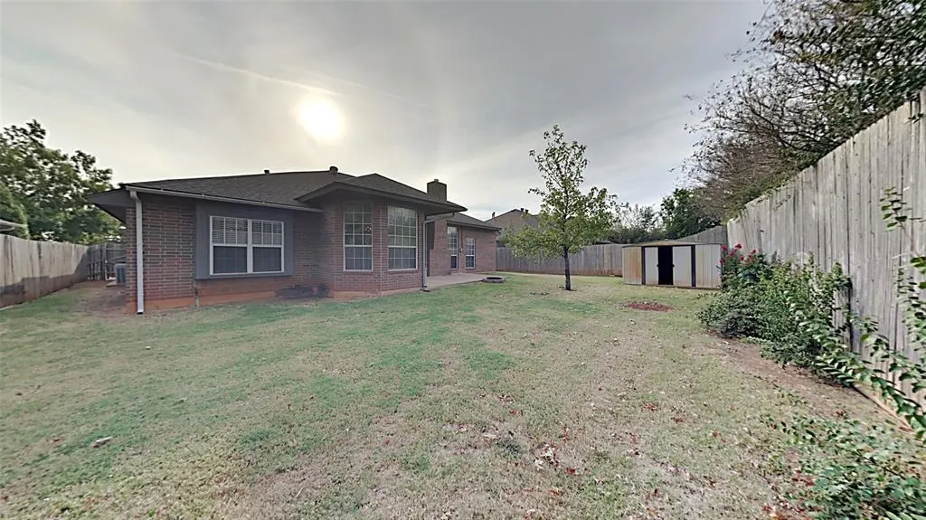 Photo 18 — 17309 Platinum Lane, Edmond, OK 73012
