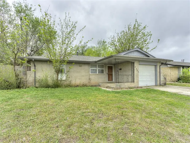 Front exterior — 2524 SW 79th Street, Oklahoma City, OK 73159