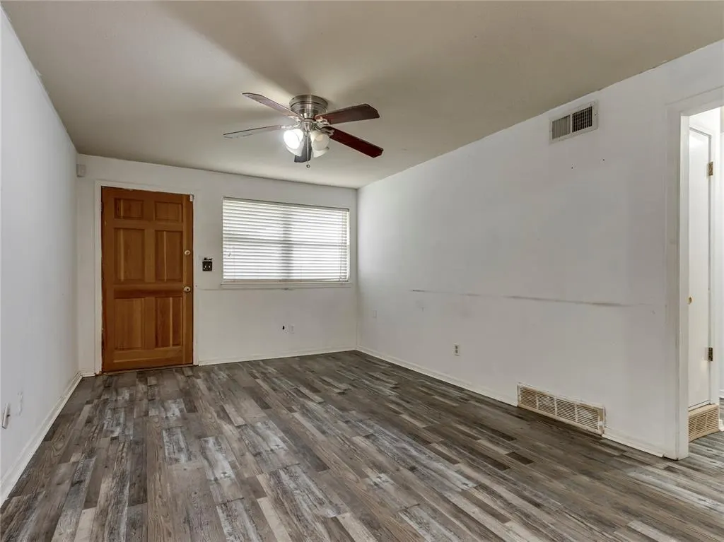 Photo 3 — 2524 SW 79th Street, Oklahoma City, OK 73159