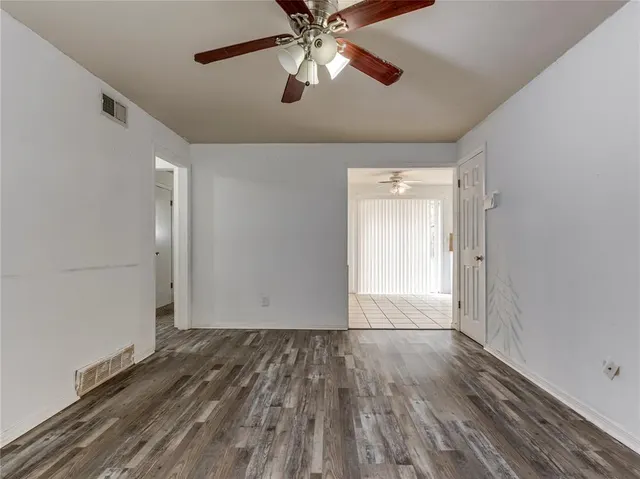 Photo 5 — 2524 SW 79th Street, Oklahoma City, OK 73159