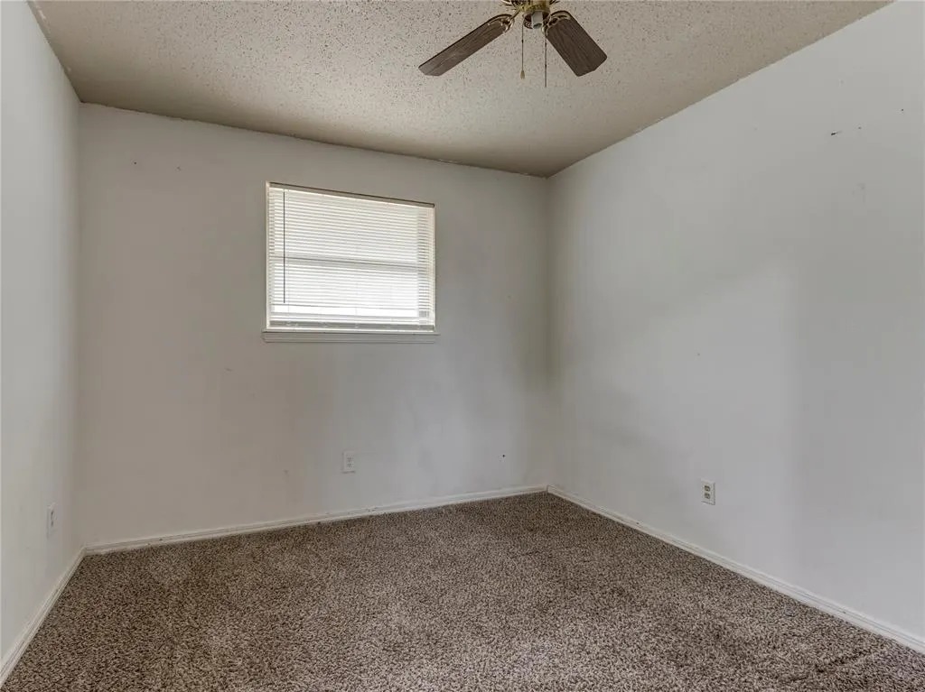 Photo 11 — 2524 SW 79th Street, Oklahoma City, OK 73159