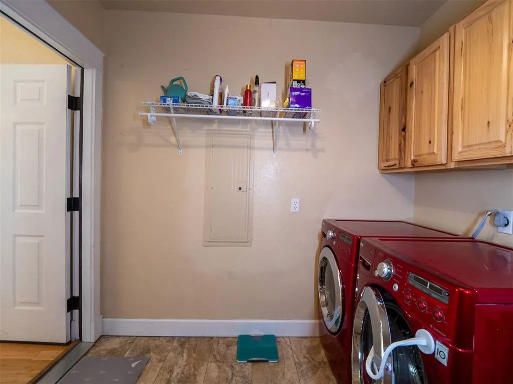 Photo 21 — 311 NW 1st Street, Checotah, OK 74426