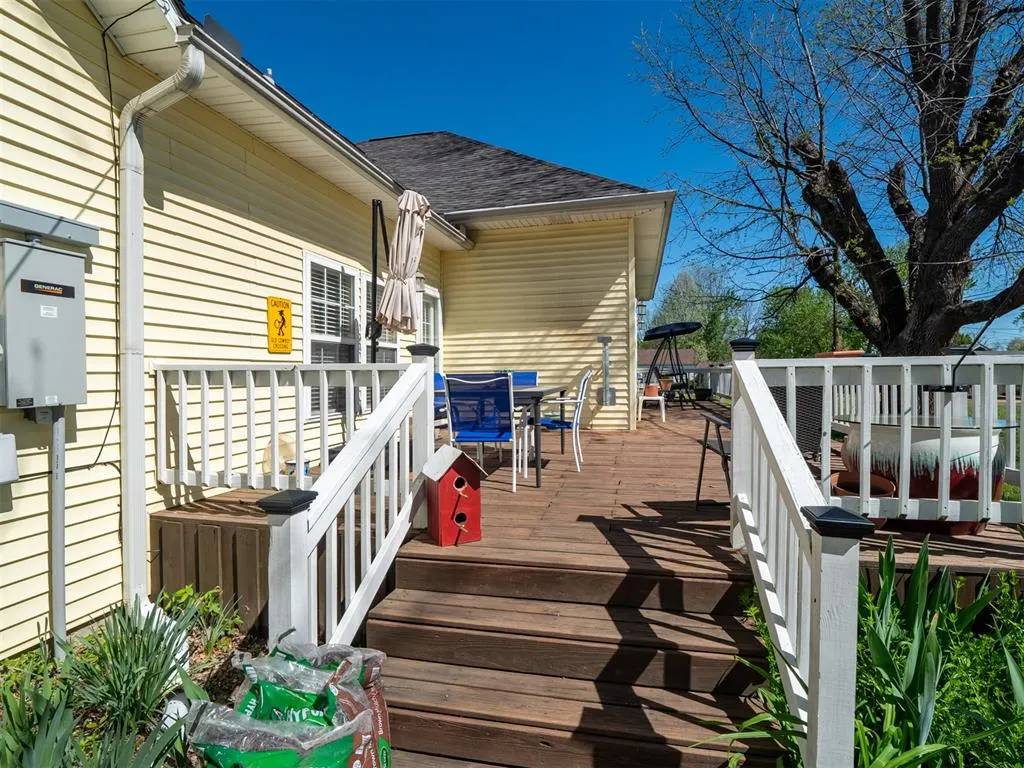 Photo 39 — 311 NW 1st Street, Checotah, OK 74426