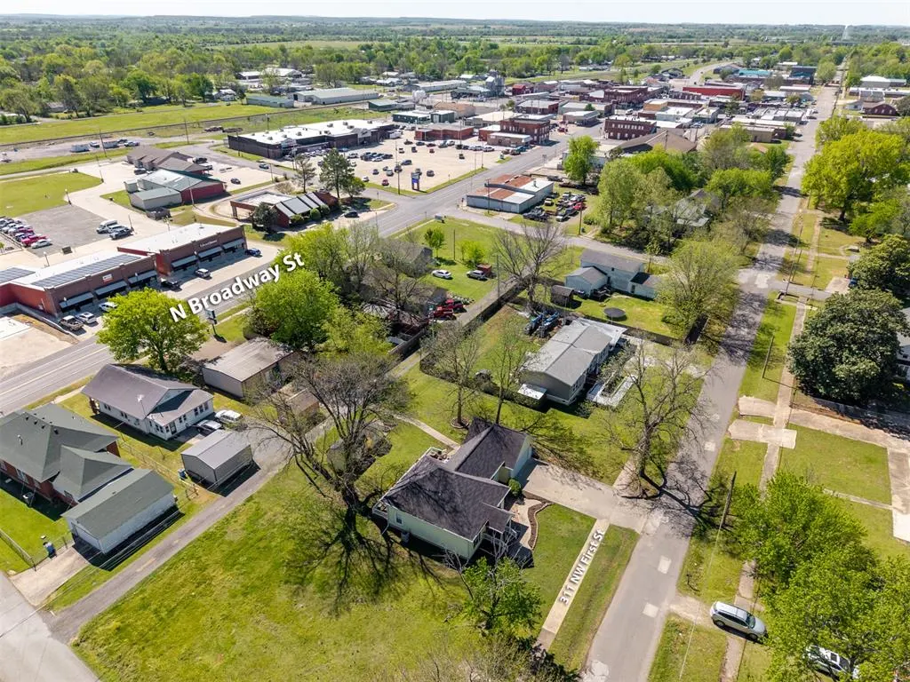 Photo 48 — 311 NW 1st Street, Checotah, OK 74426