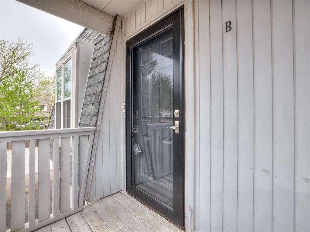 Photo 3 — 11413 N May Avenue B, Oklahoma City, OK 73120