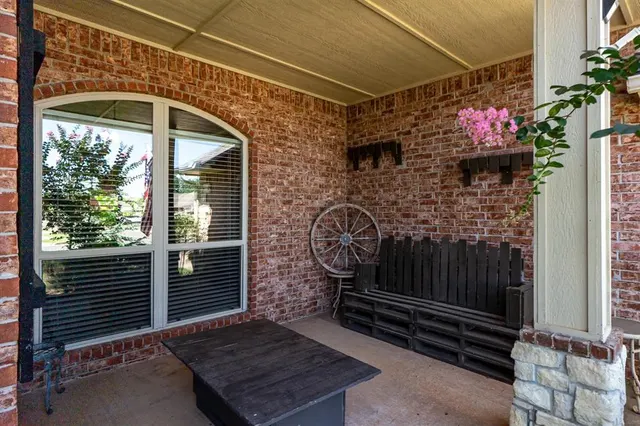 Photo 2 — 9804 SW 36th Street, Yukon, OK 73099