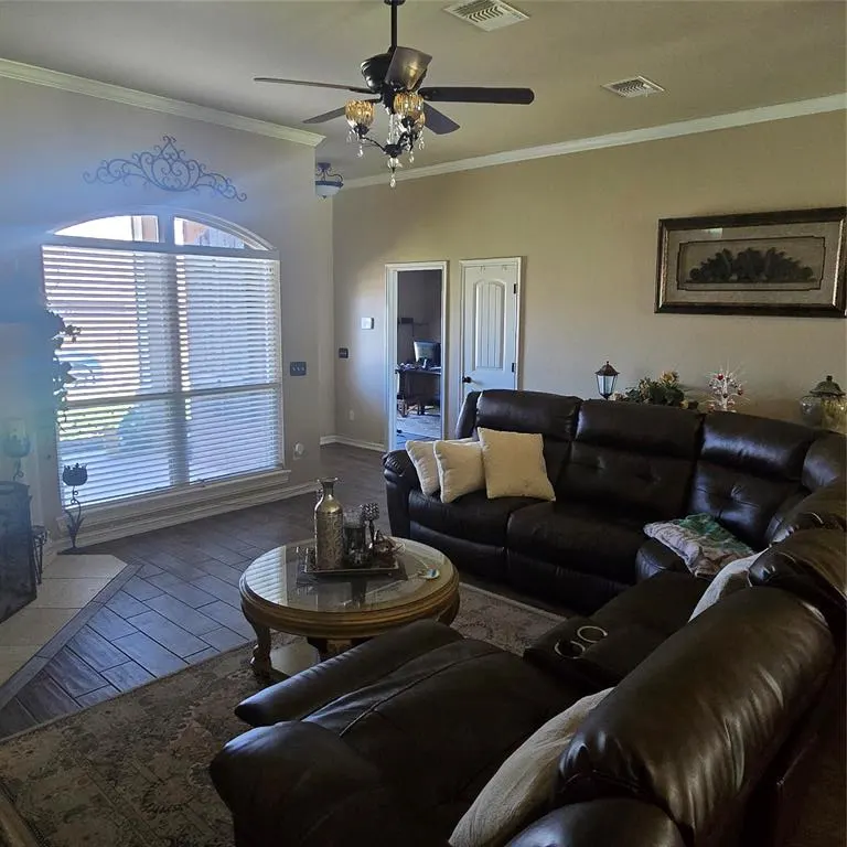 Photo 5 — 9804 SW 36th Street, Yukon, OK 73099