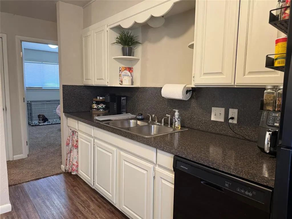 Photo 7 — 1120 Burns Street, Altus, OK 73521