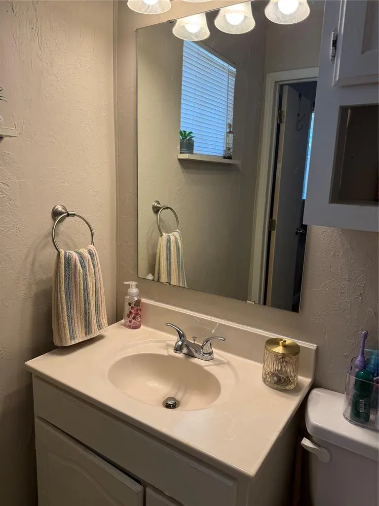 Photo 16 — 1120 Burns Street, Altus, OK 73521