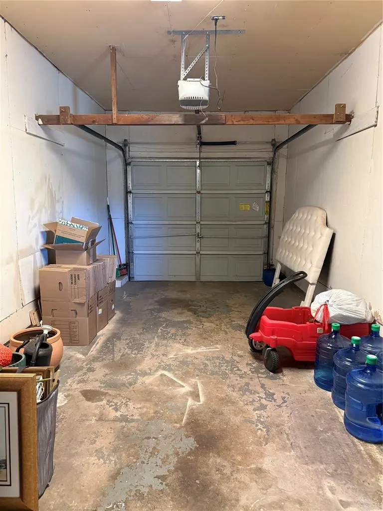 Photo 17 — 1120 Burns Street, Altus, OK 73521