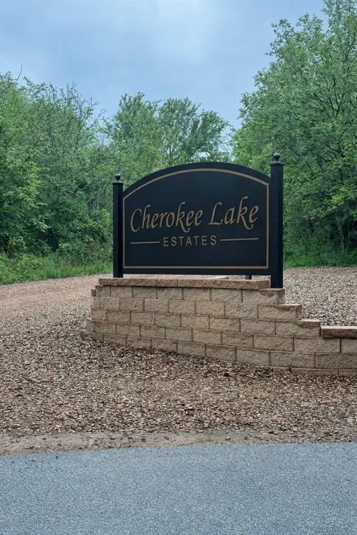 Front exterior — Konowa Drive, Eucha, OK 74342
