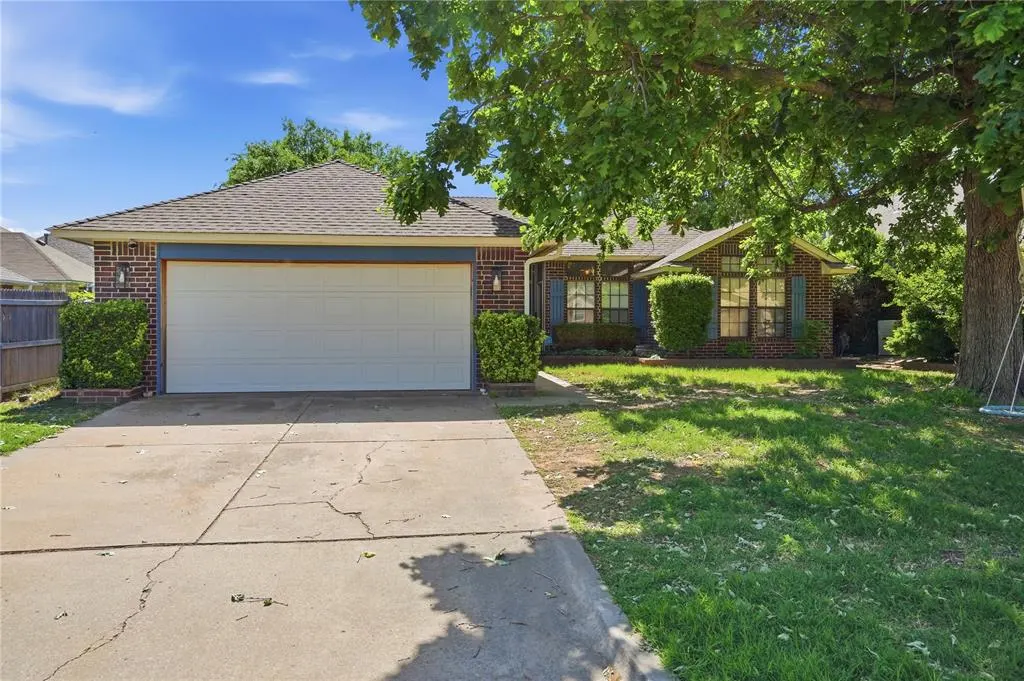 Photo 2 — 17132 Sunny Hollow Road, Edmond, OK 73012