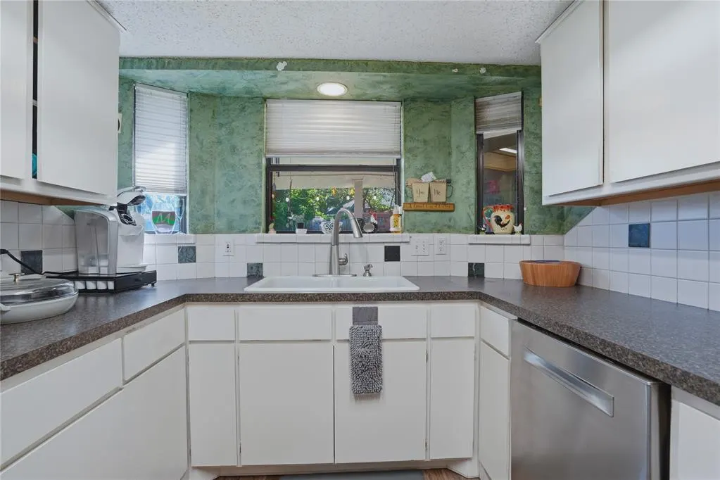 Photo 11 — 17132 Sunny Hollow Road, Edmond, OK 73012