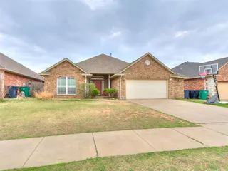 Sold home at 7404 NW 135th Street