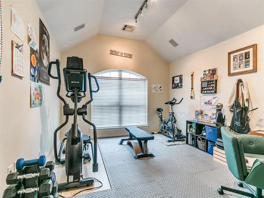 Photo 8 — 7404 NW 135th Street, Oklahoma City, OK 73142