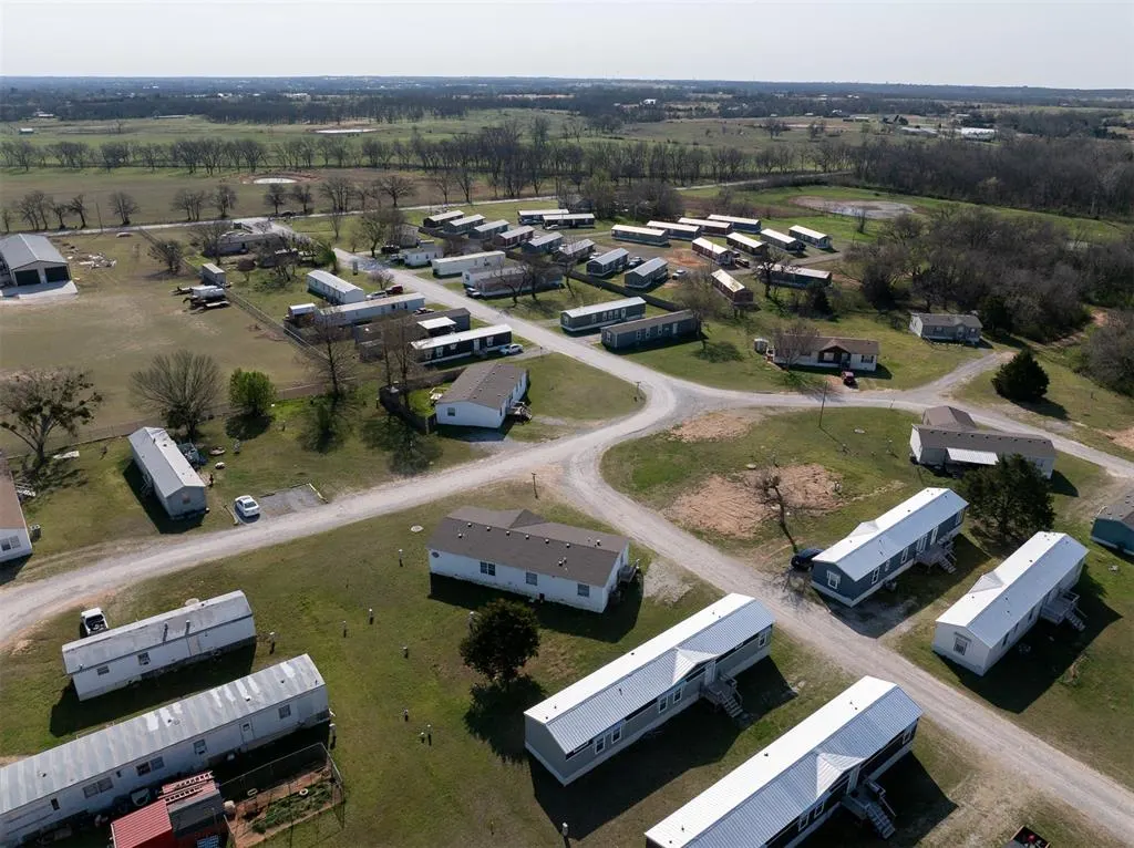 Photo 8 — 18100 Coker Road, Shawnee, OK 74801