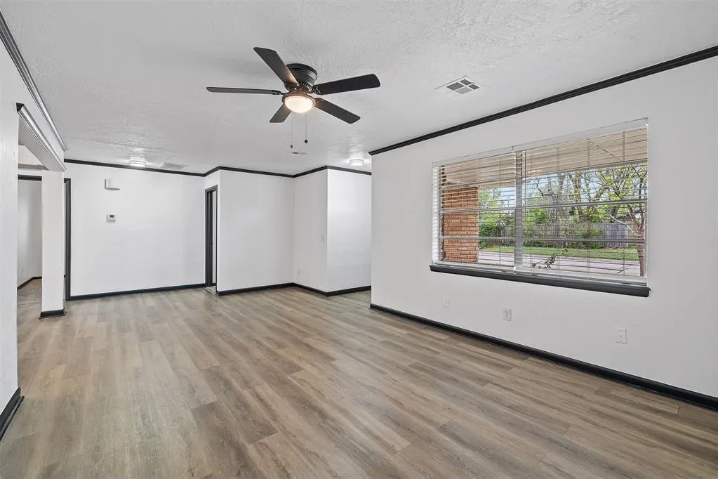 Photo 6 — 4908 N Warren Avenue, Oklahoma City, OK 73112