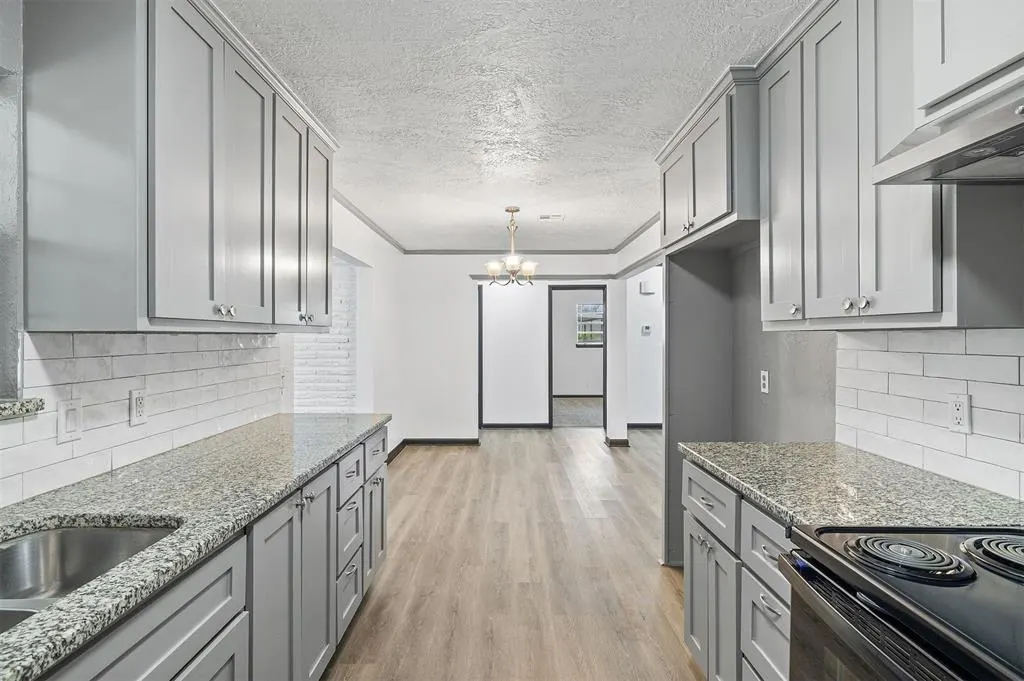 Photo 11 — 4908 N Warren Avenue, Oklahoma City, OK 73112