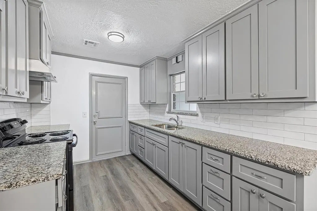 Photo 14 — 4908 N Warren Avenue, Oklahoma City, OK 73112
