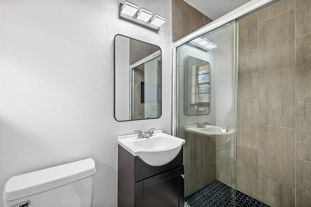 Photo 24 — 4908 N Warren Avenue, Oklahoma City, OK 73112