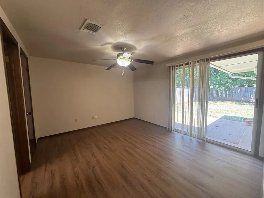 Photo 18 — 1015 Swan Lake Court, Edmond, OK 73003