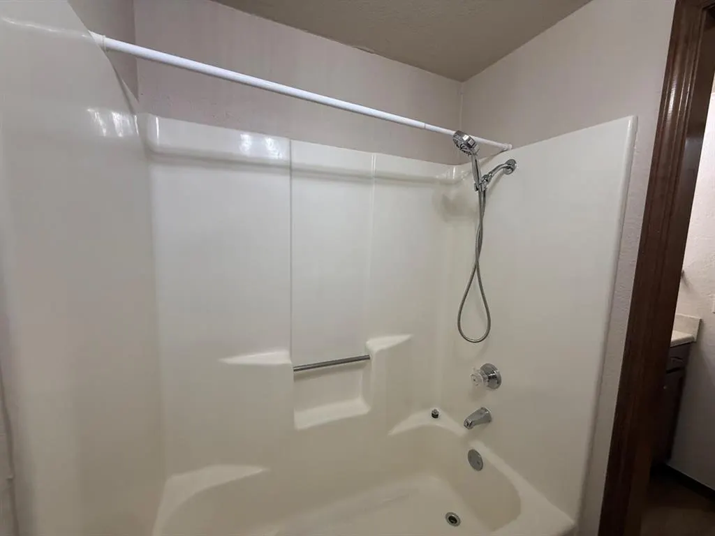 Photo 28 — 1015 Swan Lake Court, Edmond, OK 73003