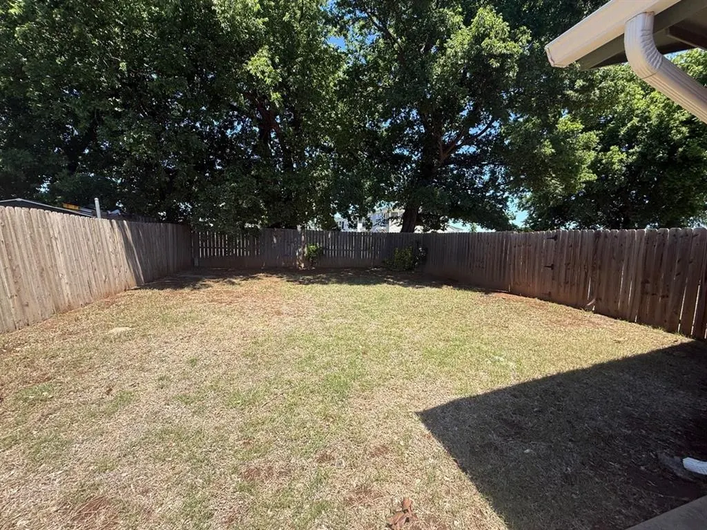 Photo 34 — 1015 Swan Lake Court, Edmond, OK 73003