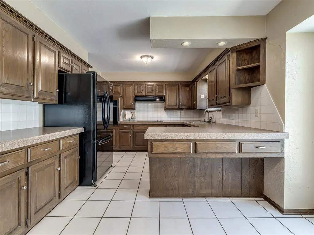 Photo 10 — 701 Pepperdine Avenue, Edmond, OK 73013