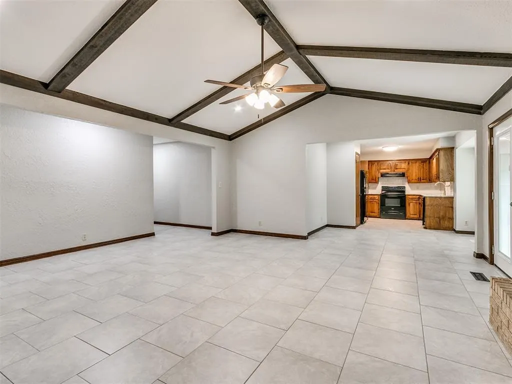 Photo 5 — 1213 Westbrooke Terrace, Norman, OK 73072