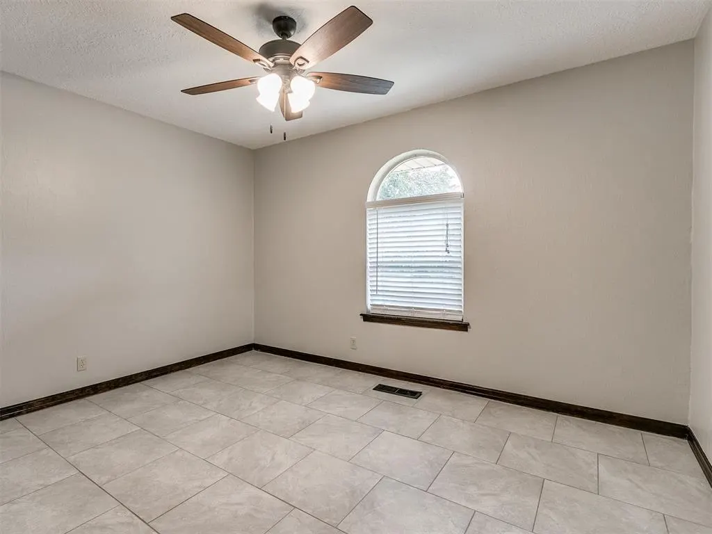 Photo 19 — 1213 Westbrooke Terrace, Norman, OK 73072